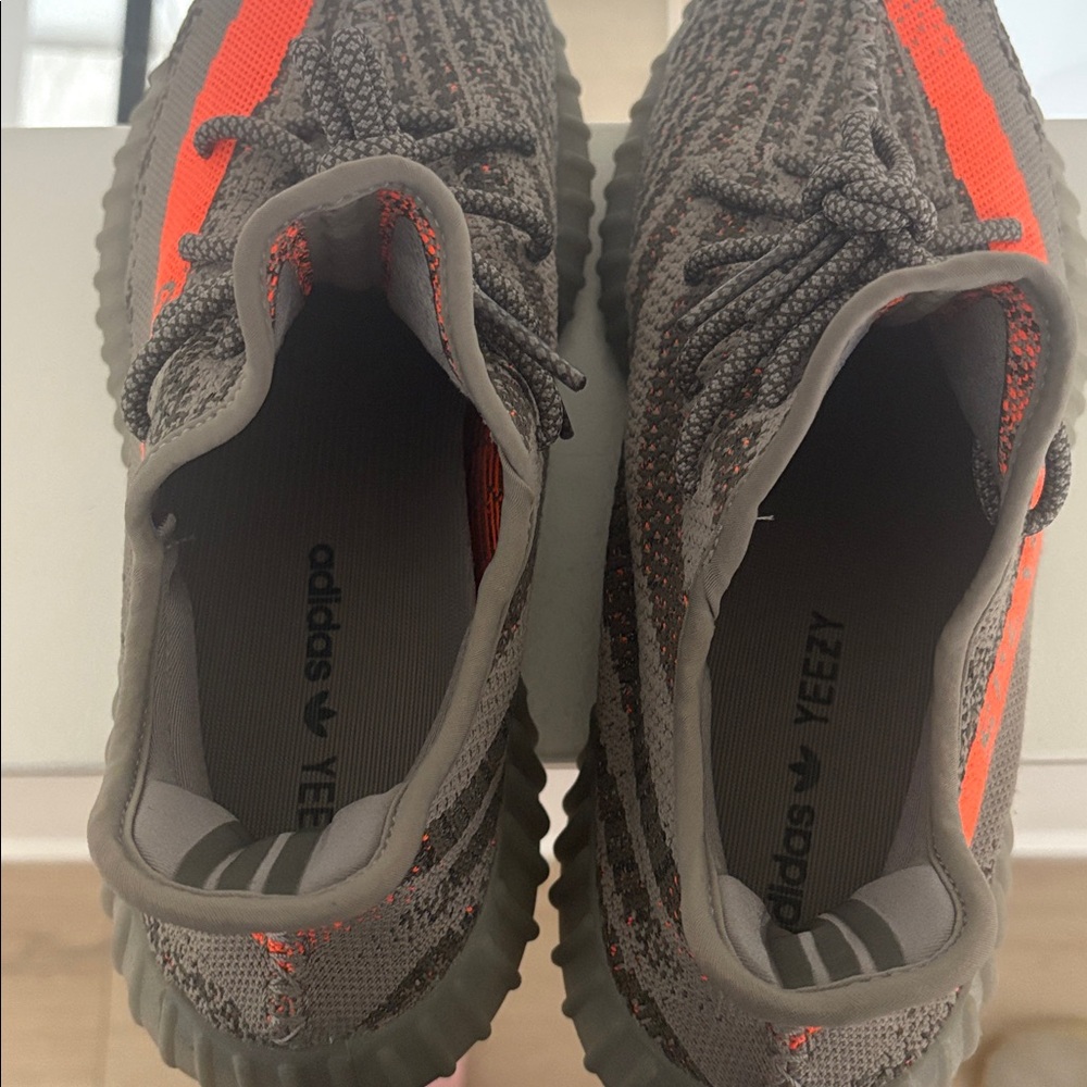 adidas Yeezy Boost 350 V2
Beluga Reflective - Picture 5 of 6